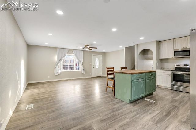 26 ARRAWANNA Street, Colorado Springs, CO 80909