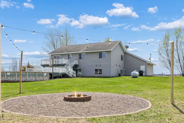 13556 355th Street, Lindstrom, MN 55045