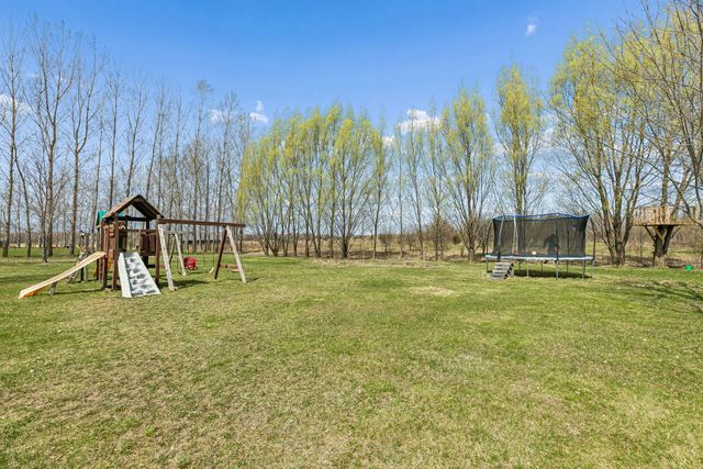 13556 355th Street, Lindstrom, MN 55045