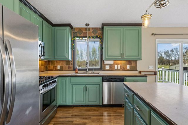 13556 355th Street, Lindstrom, MN 55045