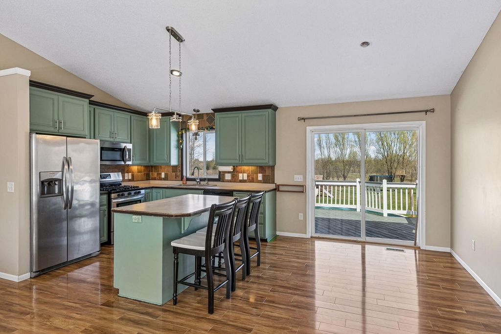 13556 355th Street, Lindstrom, MN 55045 — photo 3