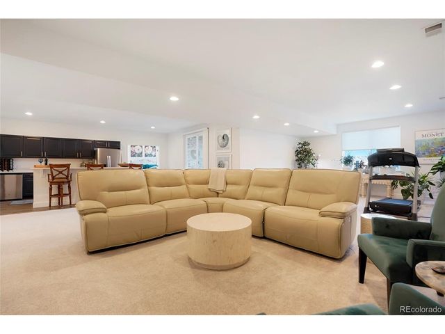 9150 Basalt Ln, Littleton, CO 80125