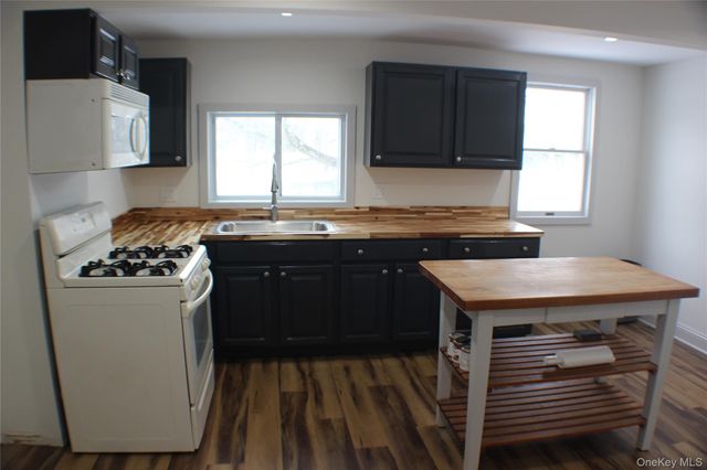 1710 Route 300 B, Newburgh, NY 12550