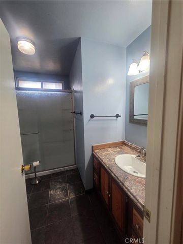 14299 La Paz Drive 32, Victorville, CA 92395