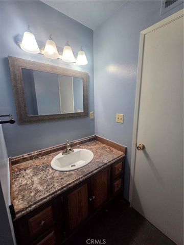 14299 La Paz Drive 32, Victorville, CA 92395