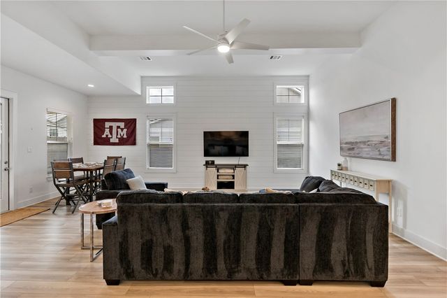 5048 Mooney Falls Drive, Bryan, TX 77802