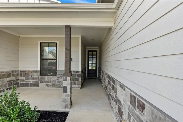 5048 Mooney Falls Drive, Bryan, TX 77802