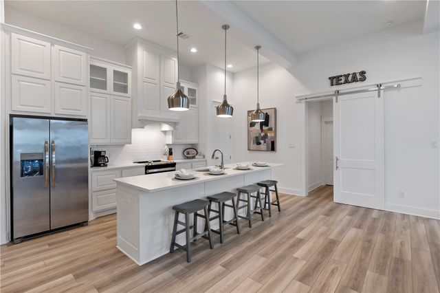 5048 Mooney Falls Drive, Bryan, TX 77802