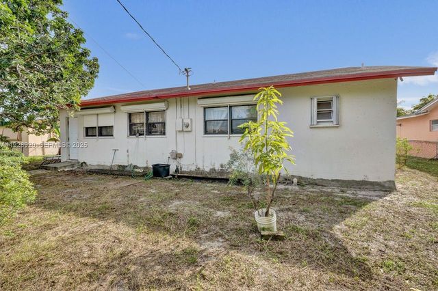 4781 NW 19th Ct, Lauderhill, FL 33313