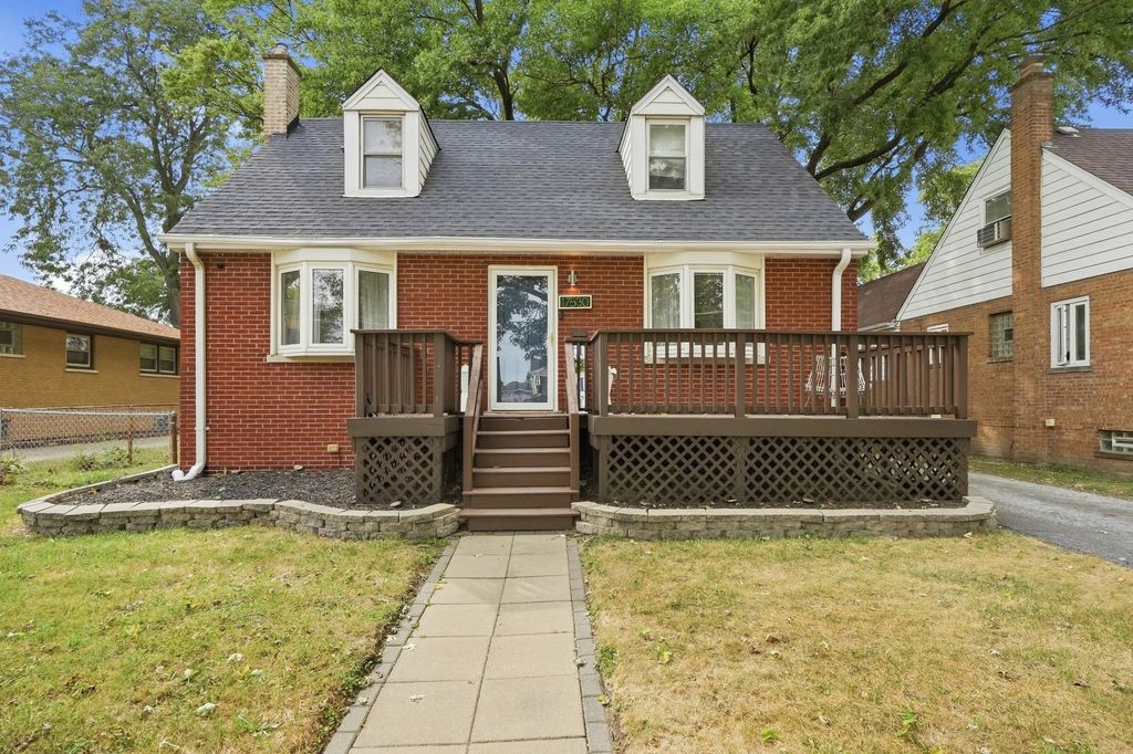 17530 Henry Street, Lansing, IL 60438