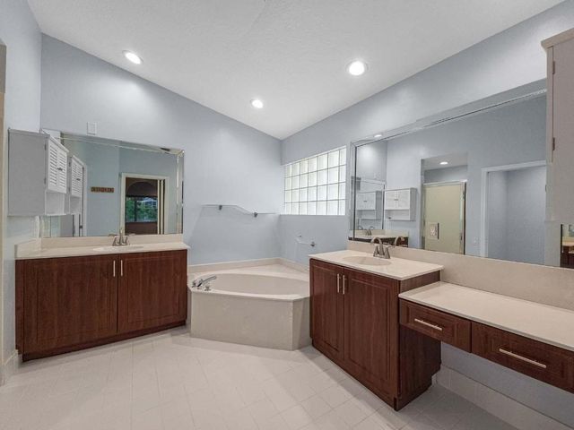 11826 Haddon Park Way, Boynton Beach, FL 33437