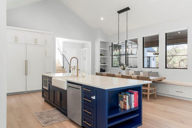 243 Emerald Point CV, Driftwood, TX 78619