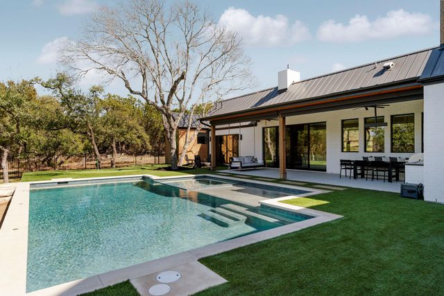 243 Emerald Point CV, Driftwood, TX 78619