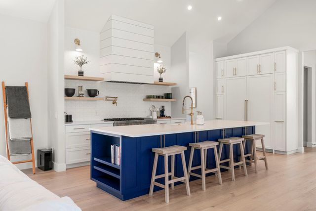 243 Emerald Point CV, Driftwood, TX 78619