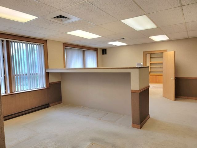 1372 Hancock St, 401, 402,403, Quincy, MA 02169