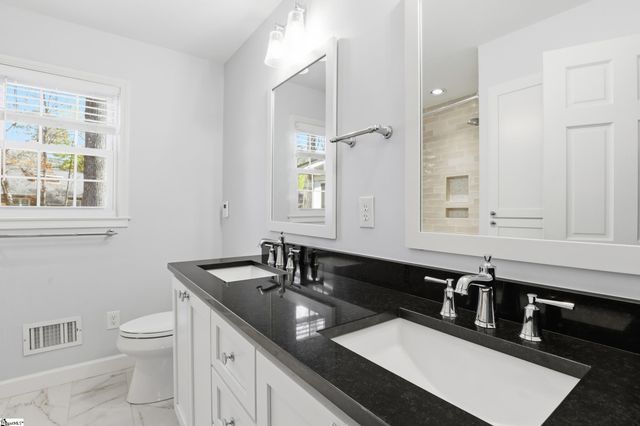 128 Paddock Drive, Greer, SC 29650