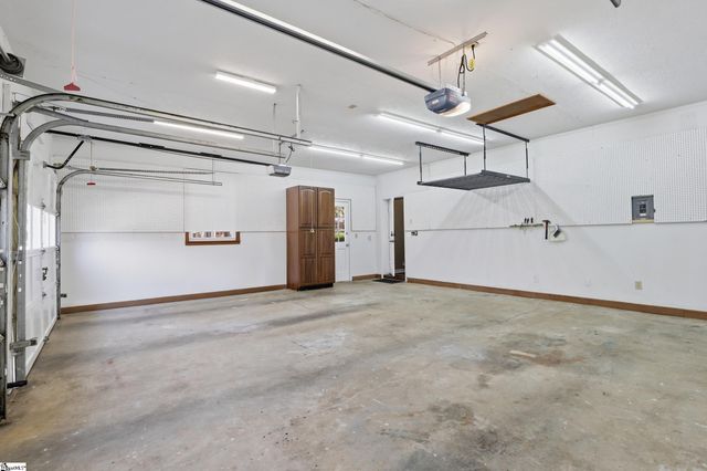 128 Paddock Drive, Greer, SC 29650