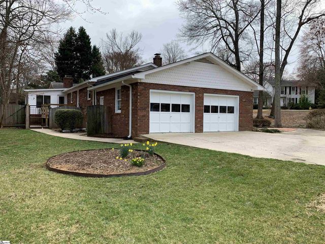 128 Paddock Drive, Greer, SC 29650