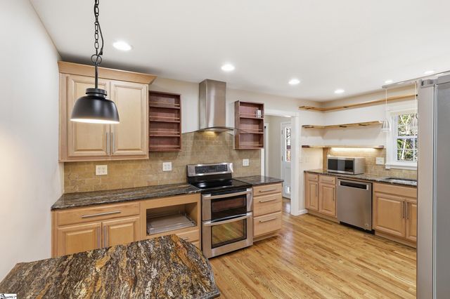 128 Paddock Drive, Greer, SC 29650