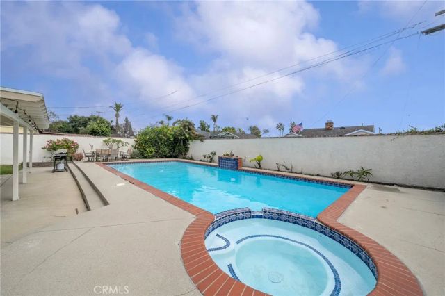 744 Ivy Street, Glendora, CA 91740