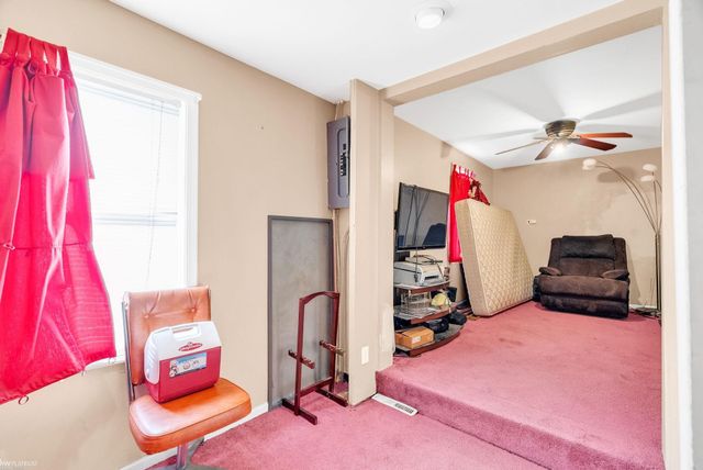 2049 Henry Street, Port Huron, MI 48060