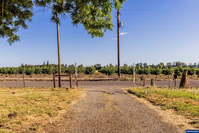 37967 Conser Rd NE, Albany, OR 97321