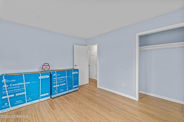58 Flipper Avenue, Manahawkin, NJ 08050
