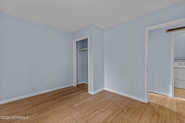 58 Flipper Avenue, Manahawkin, NJ 08050