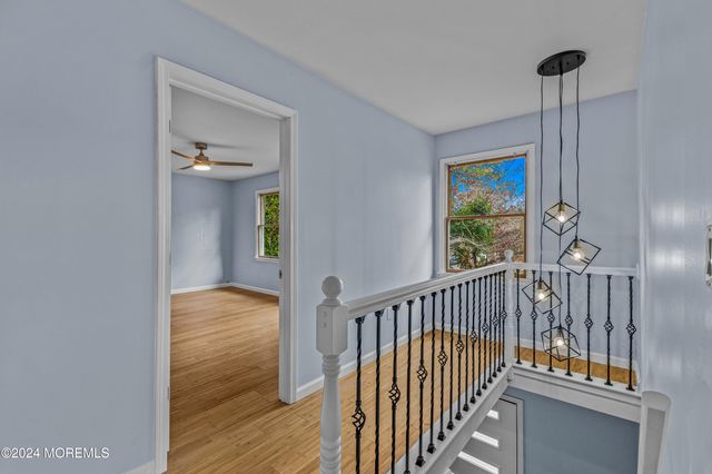 58 Flipper Avenue, Manahawkin, NJ 08050