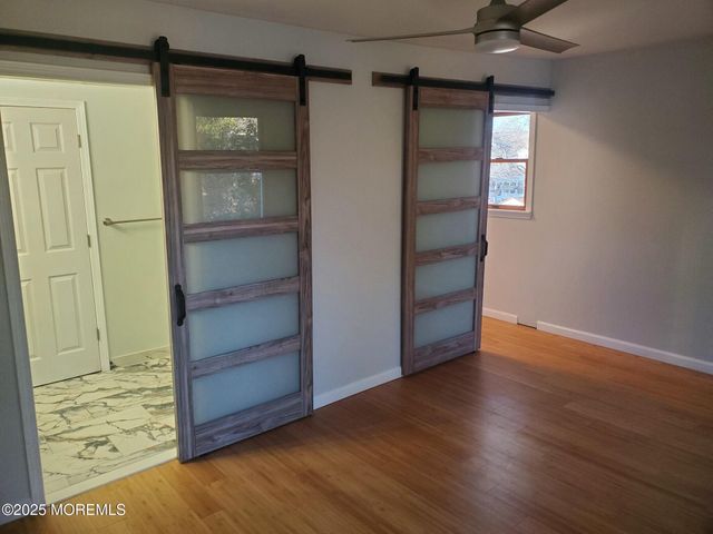58 Flipper Avenue, Manahawkin, NJ 08050