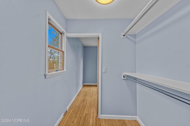 58 Flipper Avenue, Manahawkin, NJ 08050