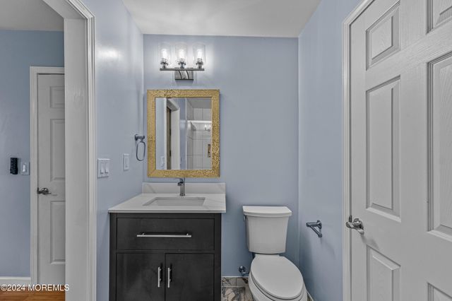58 Flipper Avenue, Manahawkin, NJ 08050