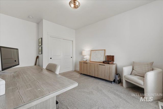 5433 W Riva Capri, Meridian, ID 83646