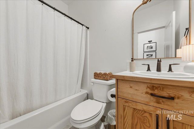 5433 W Riva Capri, Meridian, ID 83646