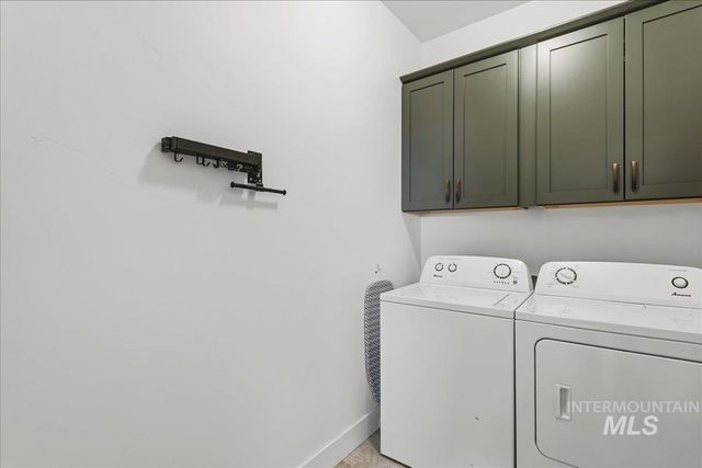 5433 W Riva Capri, Meridian, ID 83646