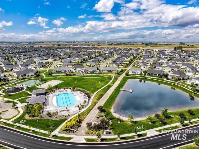 5433 W Riva Capri, Meridian, ID 83646