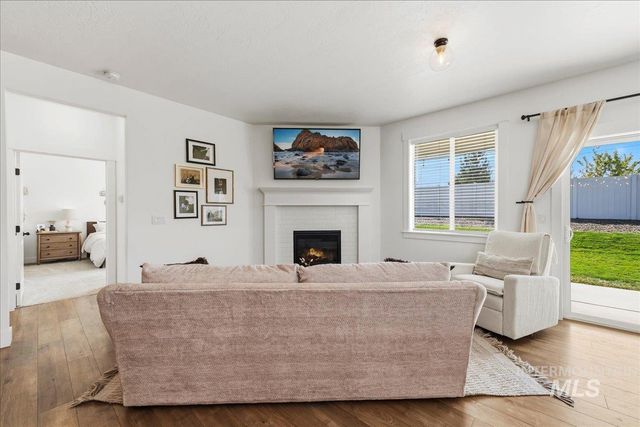 5433 W Riva Capri, Meridian, ID 83646