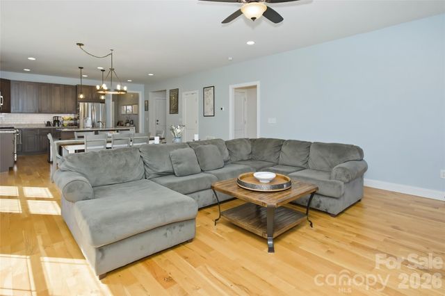 57 Alabama Avenue, Asheville, NC 28806