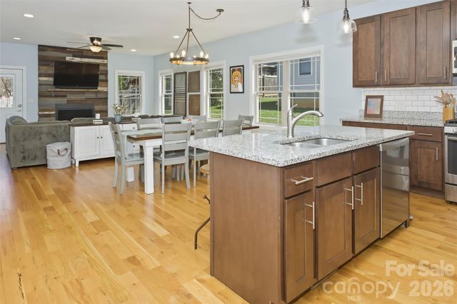 57 Alabama Avenue, Asheville, NC 28806