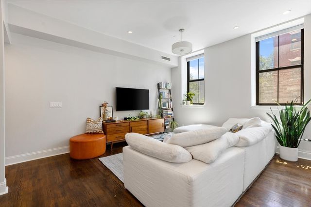 5 Appleton St 2D, Boston, MA 02116