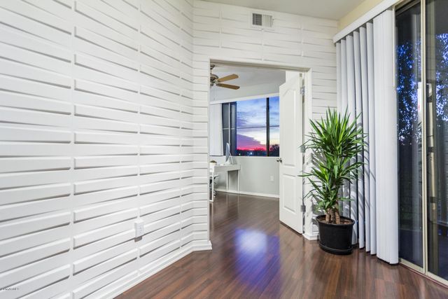 1701 E Colter Street 203, Phoenix, AZ 85016