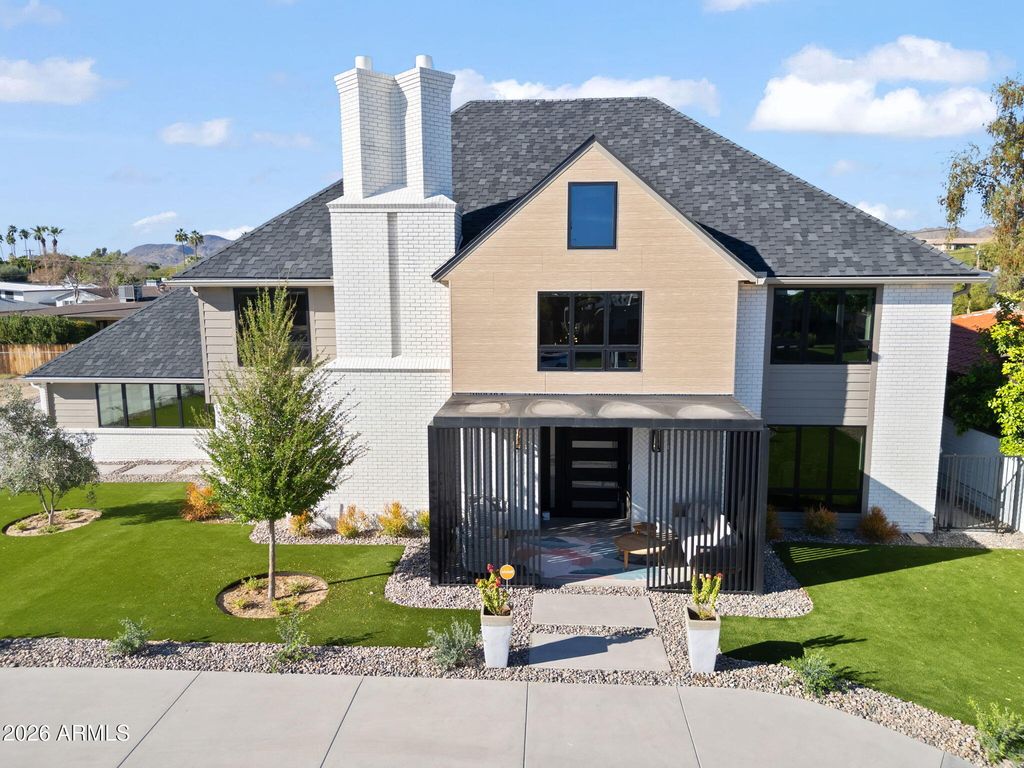 910 E KALER Drive, Phoenix, AZ 85020 — photo 4
