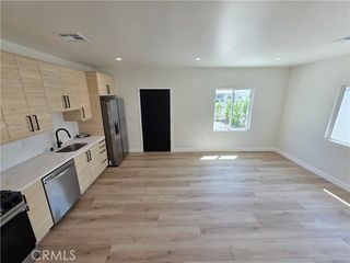 17103 Kingsbury 1/2, Granada Hills (los Angeles), CA 91344