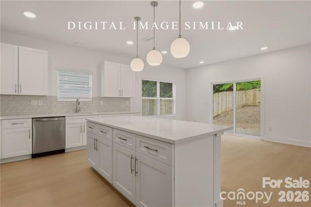 9326 Horseshoe Bend Drive, Charlotte, NC 28215