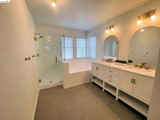 2117 Mark Twain Dr, Antioch, CA 94531