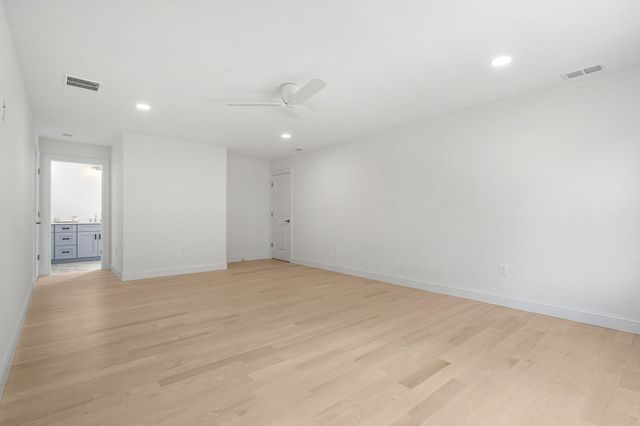 2 Violet Way, Westford, MA 01886