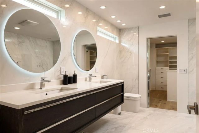 1061 Skyline, Laguna Beach, CA 92651