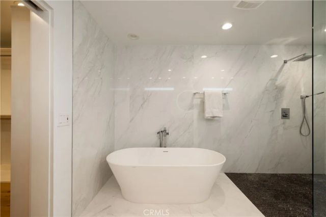 1061 Skyline, Laguna Beach, CA 92651