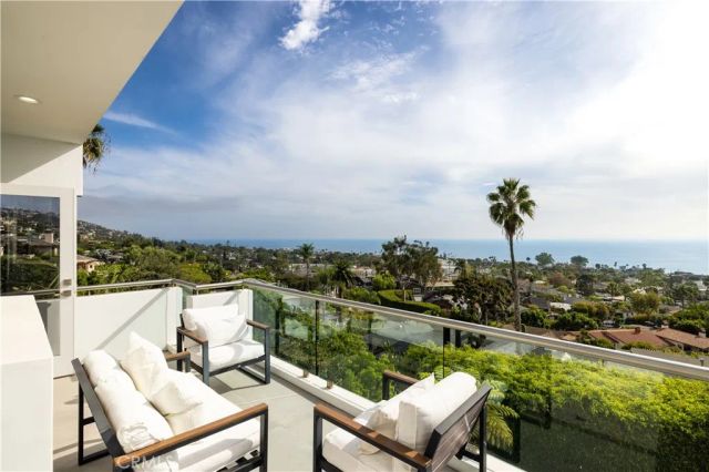1061 Skyline, Laguna Beach, CA 92651
