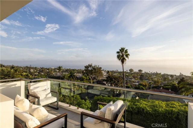 1061 Skyline, Laguna Beach, CA 92651